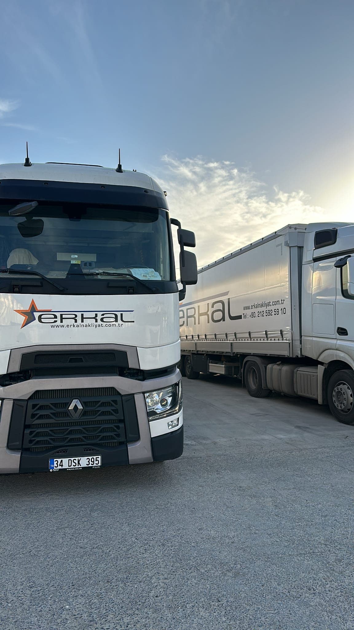 Erkal Nakliyat truck at container loading area